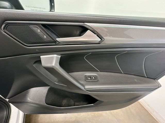 Thumbnail: 2023 Volkswagen Tiguan - 29