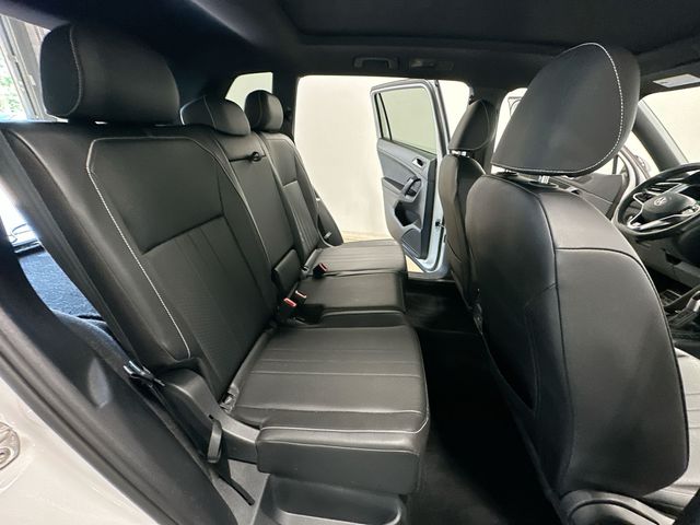 Thumbnail: 2023 Volkswagen Tiguan - 30