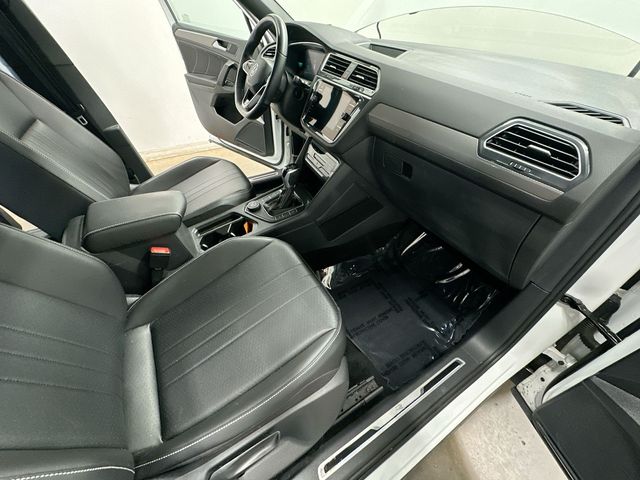 Thumbnail: 2023 Volkswagen Tiguan - 27