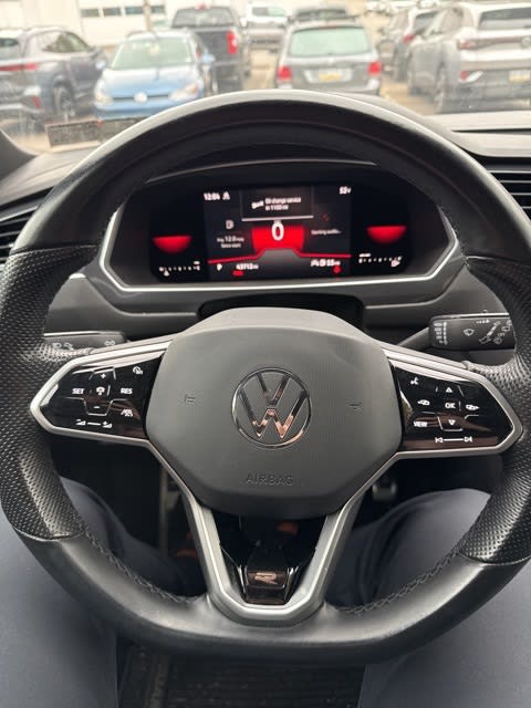 Thumbnail: 2022 Volkswagen Tiguan - 15