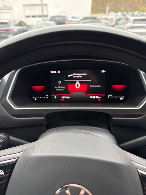 Thumbnail: 2022 Volkswagen Tiguan - 8