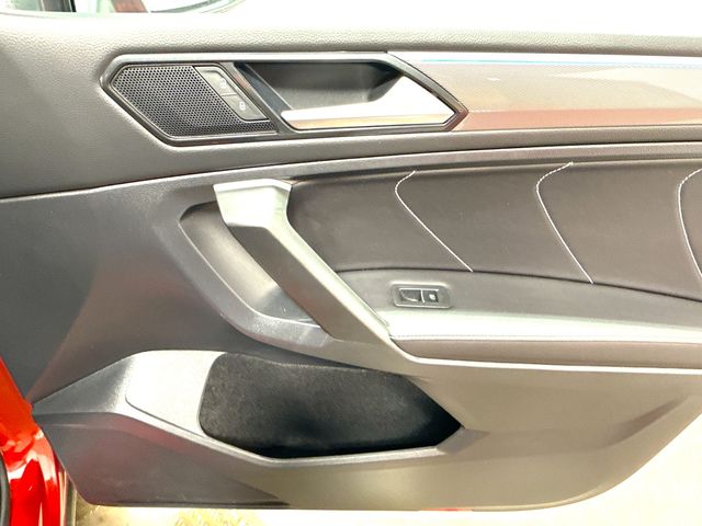 Thumbnail: 2024 Volkswagen Tiguan - 28
