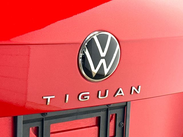 Thumbnail: 2024 Volkswagen Tiguan - 7
