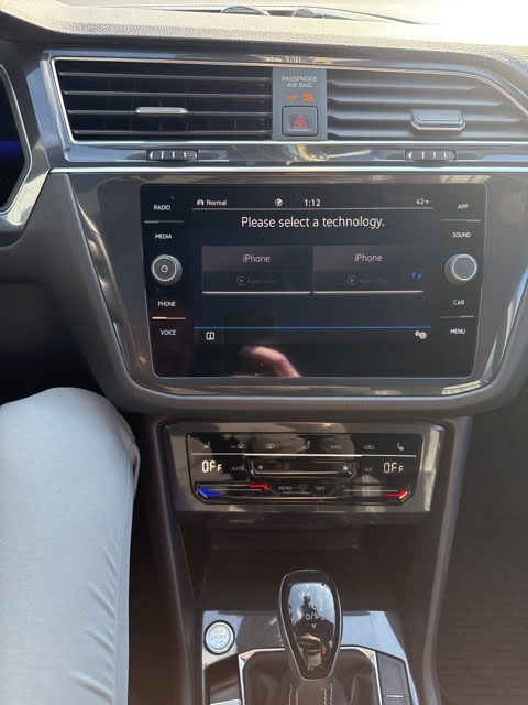 Thumbnail: 2022 Volkswagen Tiguan - 8