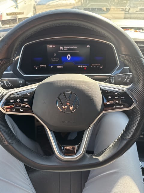 Thumbnail: 2022 Volkswagen Tiguan - 7