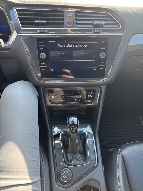 Thumbnail: 2022 Volkswagen Tiguan - 21