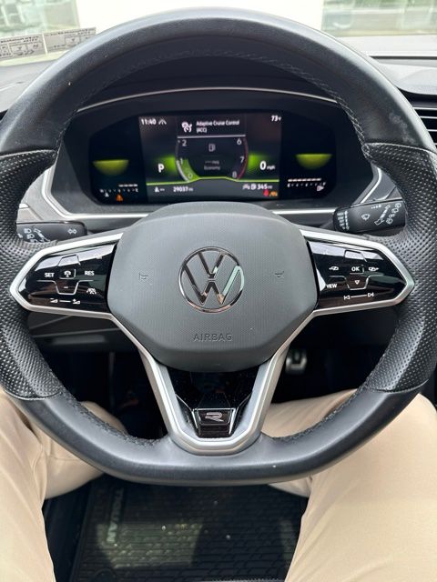 Thumbnail: 2022 Volkswagen Tiguan - 16