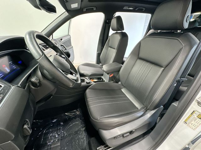 Thumbnail: 2022 Volkswagen Tiguan - 25