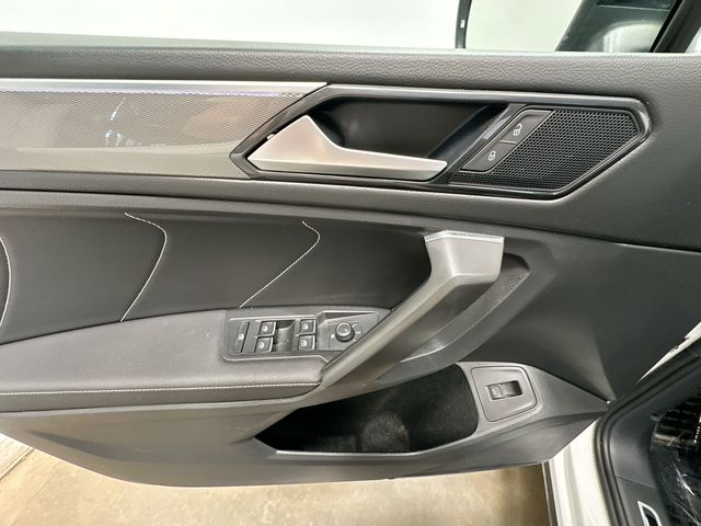 Thumbnail: 2022 Volkswagen Tiguan - 26