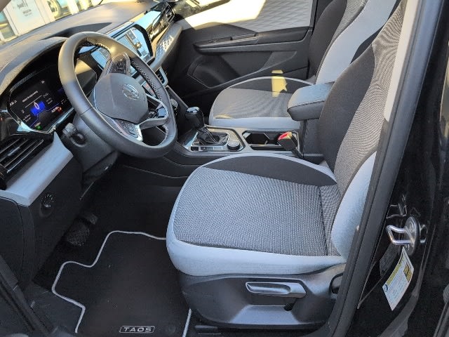 Thumbnail: 2023 Volkswagen Taos - 7