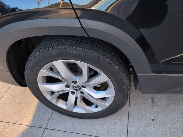 Thumbnail: 2023 Volkswagen Taos - 13