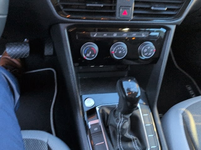 Thumbnail: 2023 Volkswagen Taos - 9