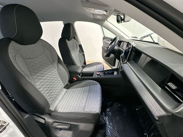 Thumbnail: 2026 Volkswagen Tiguan - 23
