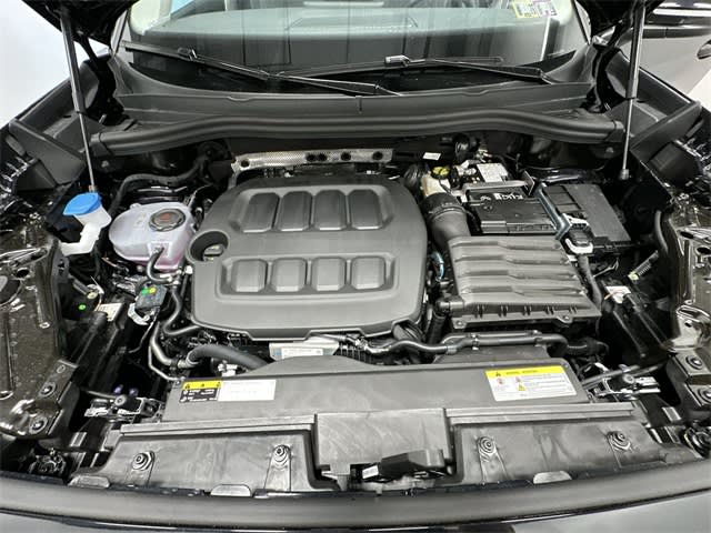 Thumbnail: 2025 Volkswagen Tiguan - 8