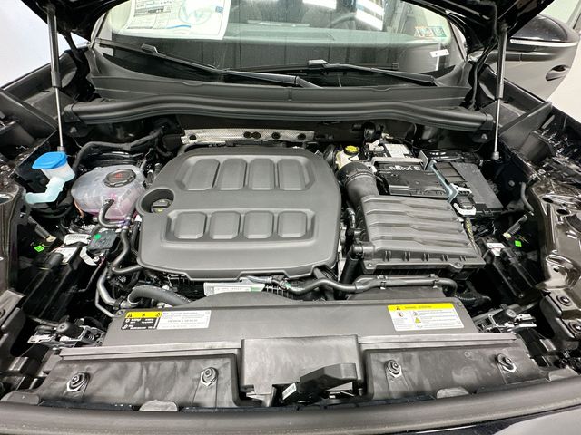 Thumbnail: 2026 Volkswagen Tiguan - 8