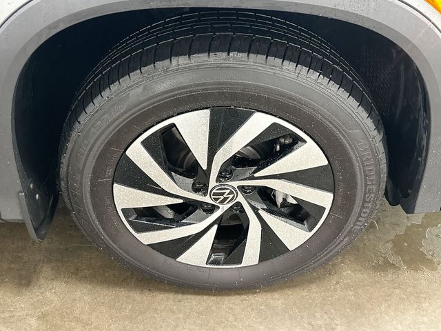Thumbnail: 2025 Volkswagen Tiguan - 8