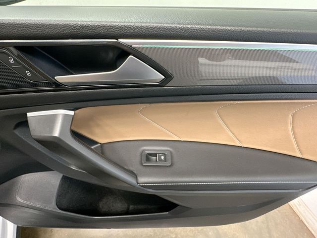 Thumbnail: 2023 Volkswagen Tiguan - 29
