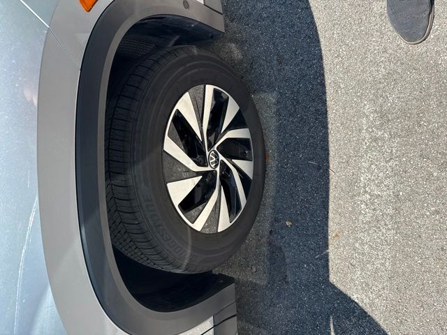 Thumbnail: 2026 Volkswagen Tiguan - 6