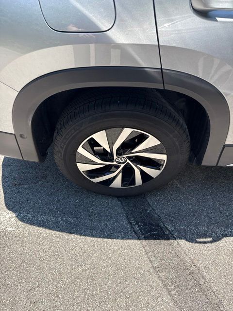Thumbnail: 2026 Volkswagen Tiguan - 10