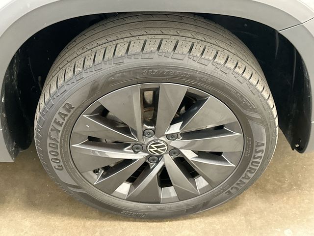 Thumbnail: 2023 Volkswagen Taos - 8
