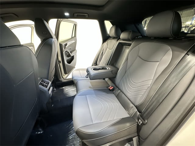 Thumbnail: 2026 Volkswagen Tiguan - 12