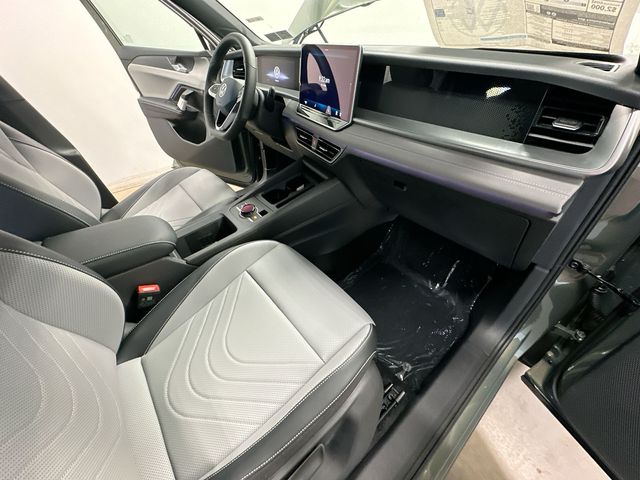 Thumbnail: 2026 Volkswagen Tiguan - 24