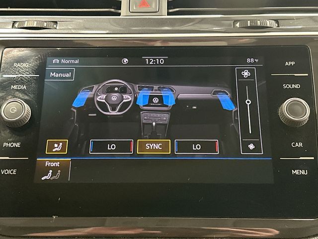 Thumbnail: 2024 Volkswagen Tiguan - 25
