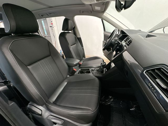 Thumbnail: 2024 Volkswagen Tiguan - 28