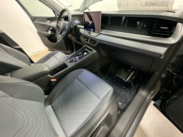 Thumbnail: 2026 Volkswagen Tiguan - 13
