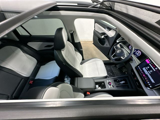 Thumbnail: 2026 Volkswagen Tiguan - 10