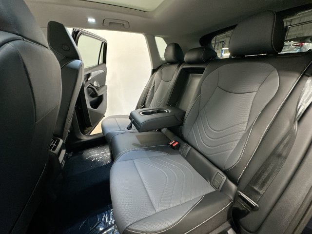 Thumbnail: 2026 Volkswagen Tiguan - 12