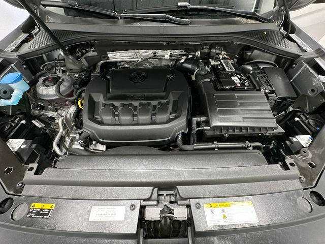 Thumbnail: 2023 Volkswagen Tiguan - 9