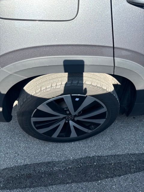 Thumbnail: 2024 Volkswagen Taos - 12