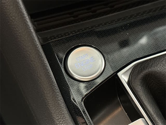 Thumbnail: 2025 Volkswagen Taos - 14