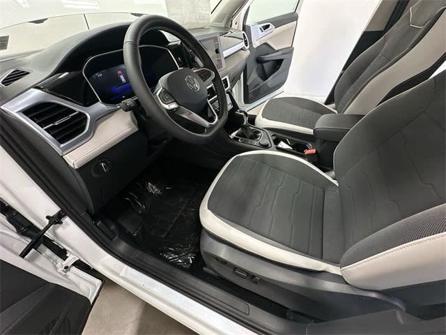 Thumbnail: 2025 Volkswagen Taos - 10