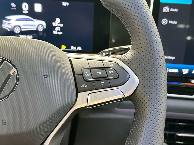 Thumbnail: 2026 Volkswagen Tiguan - 18