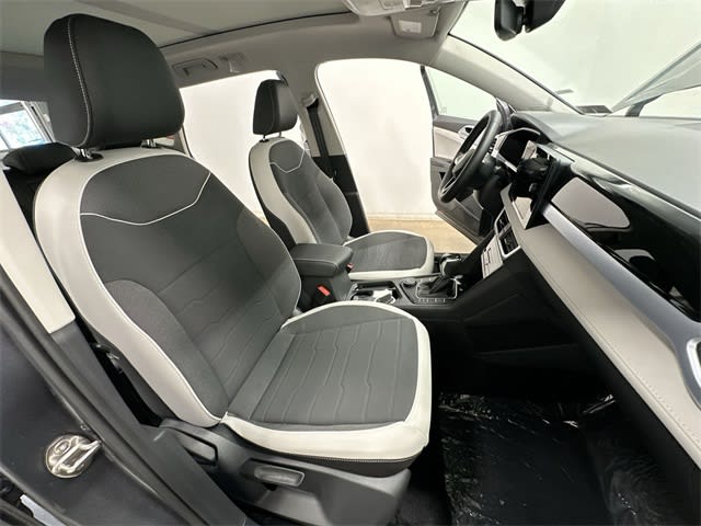 Thumbnail: 2025 Volkswagen Taos - 26