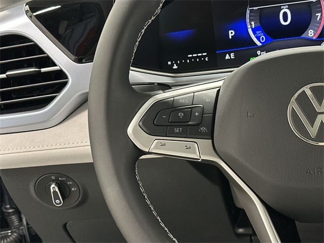 Thumbnail: 2025 Volkswagen Taos - 18