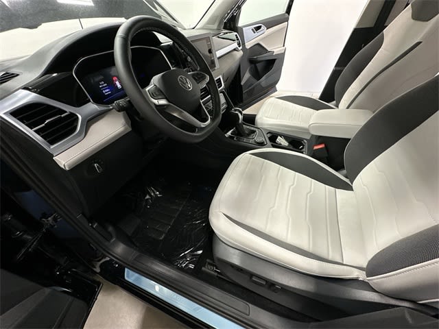 Thumbnail: 2025 Volkswagen Taos - 11