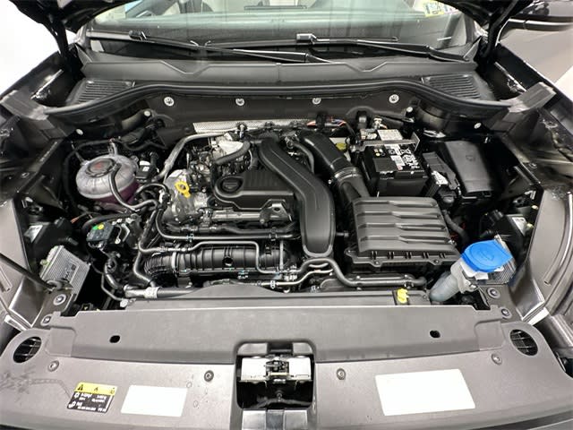 Thumbnail: 2025 Volkswagen Taos - 8