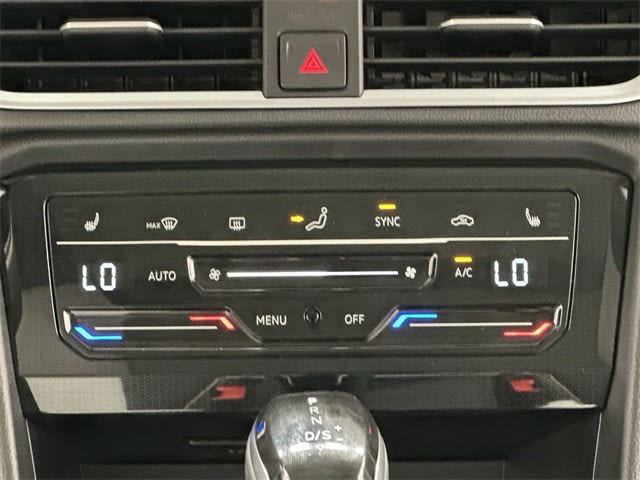 Thumbnail: 2025 Volkswagen Taos - 24