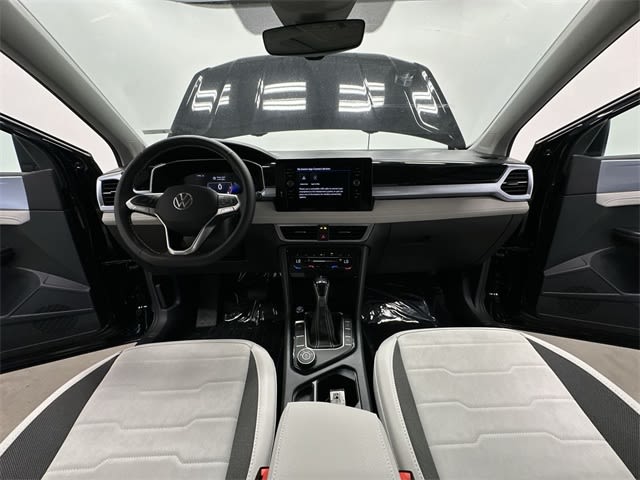 Thumbnail: 2025 Volkswagen Taos - 9