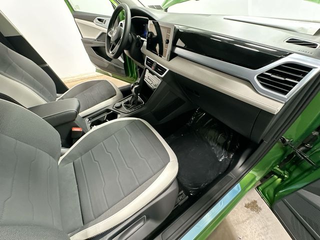 Thumbnail: 2026 Volkswagen Taos - 25