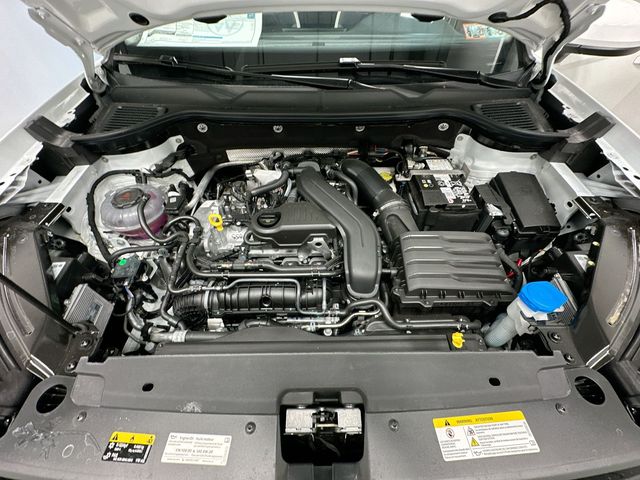 Thumbnail: 2026 Volkswagen Taos - 8