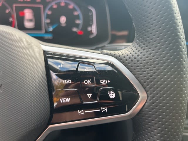 Thumbnail: 2025 Volkswagen Jetta - 14