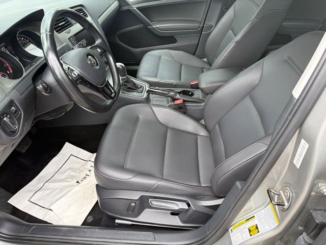 Thumbnail: 2015 Volkswagen Golf - 8