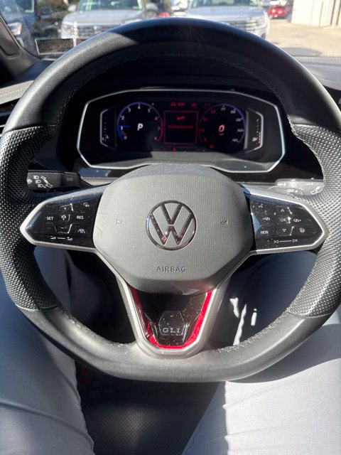 Thumbnail: 2024 Volkswagen Jetta - 17