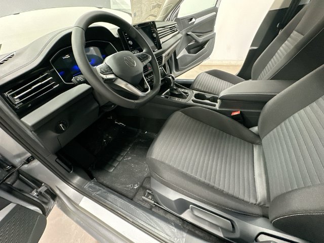 Thumbnail: 2027 Volkswagen Jetta - 10