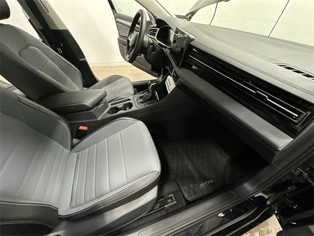 Thumbnail: 2026 Volkswagen Jetta - 24