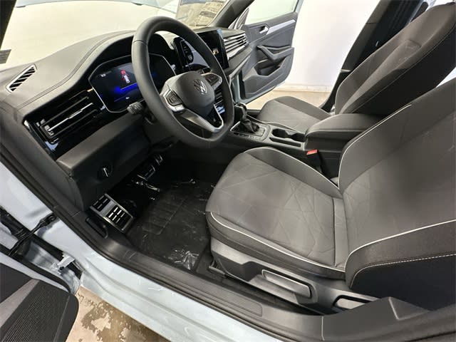 Thumbnail: 2026 Volkswagen Jetta - 10